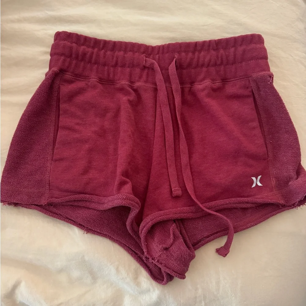 Comfortable Highwaisted Hurley Lounge Shorts - Picture 1 of 2